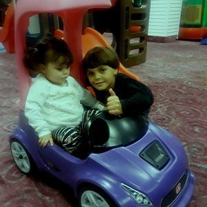 Meet your Posher, Awiyas